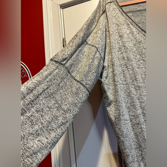 Andre’e by Unit. Size 2XL - Picture 3 of 5